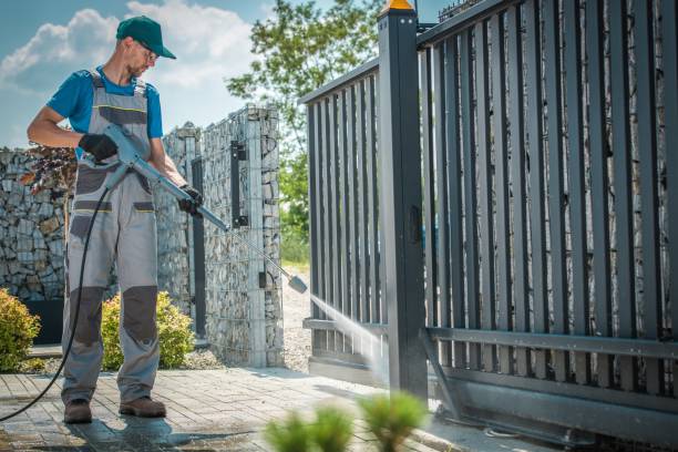 Best Animal Enclosure Cleaning  in Englewood Cliffs, NJ